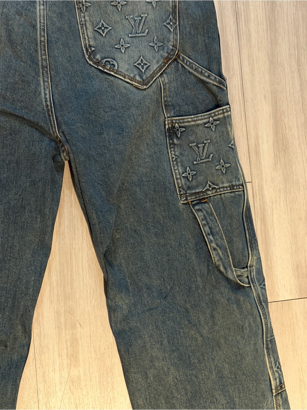 LV Embroidered Denim Carpenter STRAIGHT LEG Jeans Blue SIZE 36 - Picture 11 of 11